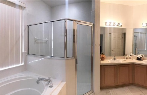 Calabay Parc House | 49 home