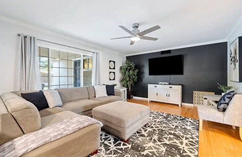Raisin House | 4bd 2ba Pool/Game Room Near Fresno Statenn