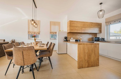 Mali Vareski Villa | 4BD villa with swimming pool and playground close to Duga uvala beach