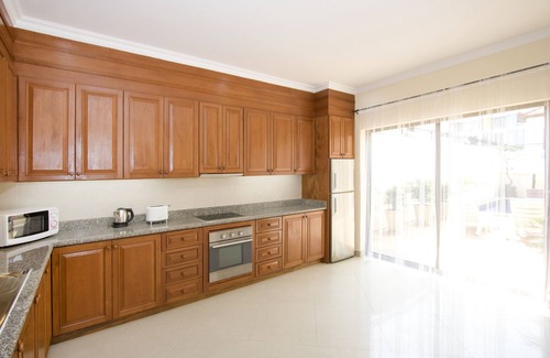 Jomtien Villa | 4bdr Avoca Pool Villas