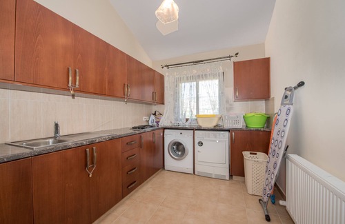 Simou Villa | 4bdr Family friendly villa with 400sq.m. playground,private heated swimming pool