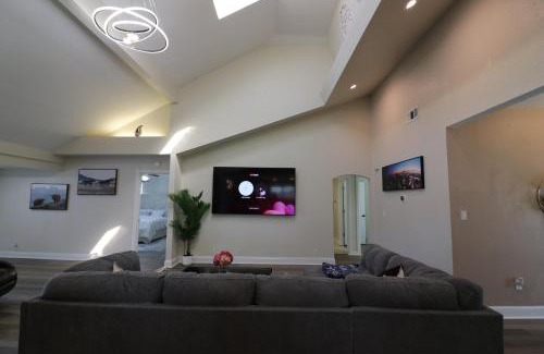 Tarrant County House | 4bed, 2bath cozy-luxury-modern house