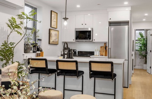 North End Apartment | 4BR Boston Home 5-minute walk to Subway