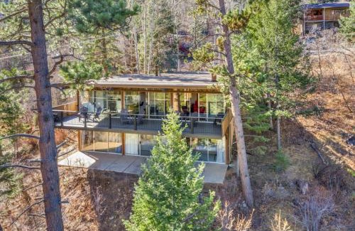 Cascade-Chipita Park House | 4BR Cabin Mountain Views with Fireplace