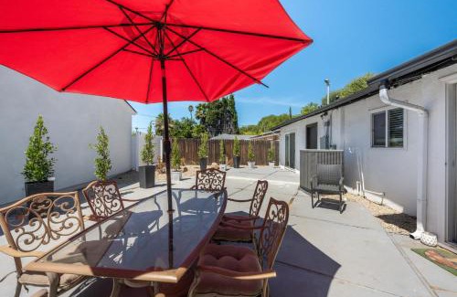 Thousand Oaks House | 4BR Escape - Mtn Views Private BBQ