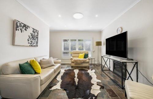 Fullarton House | 4BR Home in Fullarton