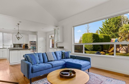 Sammamish House | 4BR House in Sammamish w/Office