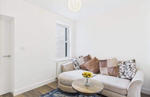 Reading House | 4Br4Ensuite-Garden-W&D-CloseToCityCentre