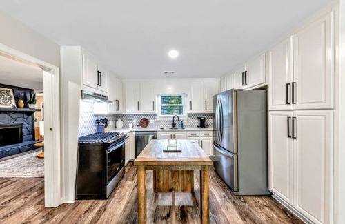 Marietta House | 4BRs Cul-de-sac/Privacy/5 min to I-575 (527)