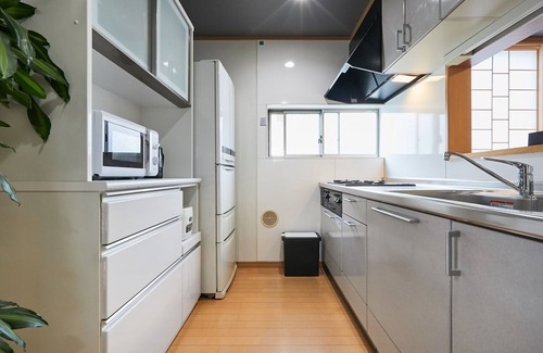 Hyakunincho House | 4min Shin-Okubo Sta&Very bright!/Free Wi