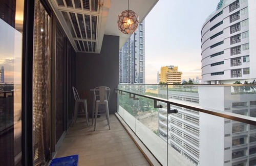 Kuala Lumpur Apartment | 4R3B Ultra Modern The Elements Condo Ampang hosted by TJ's Speakeasy