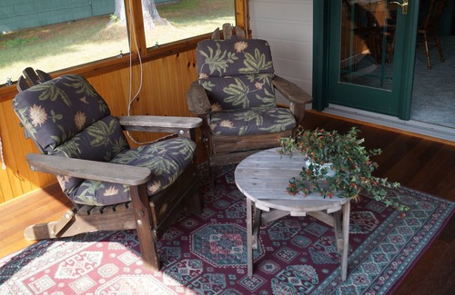 Wells House | 4Season home/dog friendly/no added cleaning fees/plenty of parking/fire pit