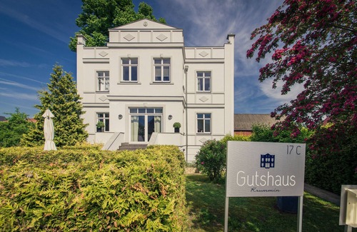 Krummin Apartment | 4th romantic feel-good apartment Löwenzahn - Gutshaus Krummin Usedom