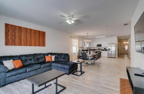 Sunset Ridge House | 5-3 Pool Home Located In Sunset Ridge Community!