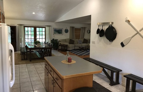 Oviedo House | 5-Acre quiet retreat 2 miles from UCF 3/2 Home