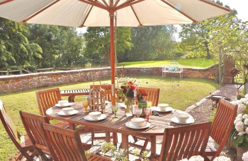 Fitzhead House | 5 Bed in Fitzhead 95570