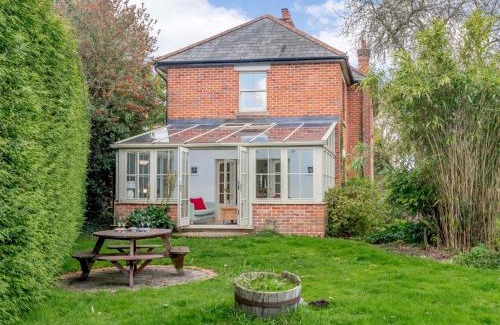 New Forest District House | 5 Bed in Godshill NFL35