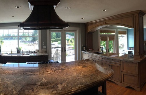 Bonney Lake House | 5-bed Lakefront near Tacoma Seattle