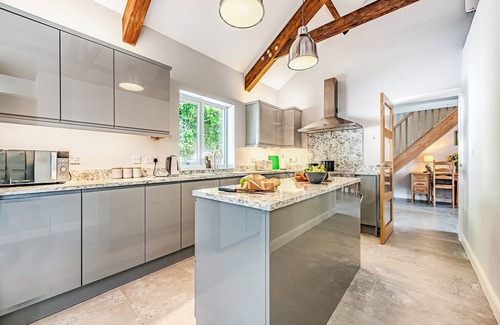 Llansawel Cottage | 5 bedroom accommodation in Llansawel, near Llandeilo