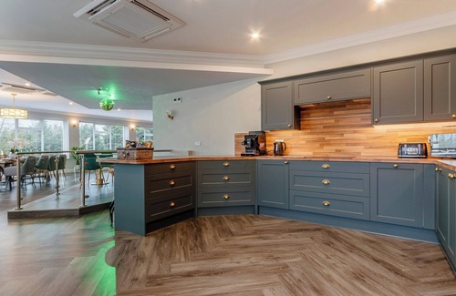 Penicuik Cottage | 5 bedroom accommodation in Penicuik