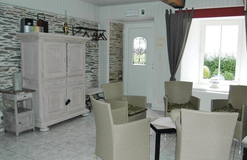 Nadrin House | 5 bedroom accommodation in Nadrin