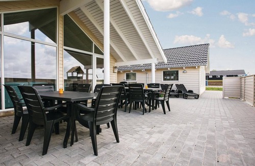 Skastrup House | 5 bedroom awesome home in Bogense