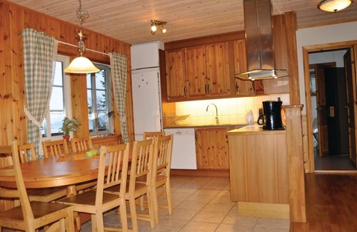 Segmon House | 5 bedroom awesome home in Segmon