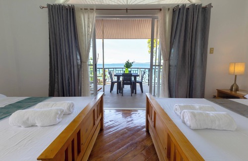 Calatagan Resort | 5-Bedroom Beachfront Mansion in Calatagan with Outdoor Pool