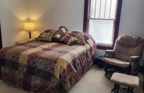 Meade County Other | 5-bedroom farmhouse in the heart of farm & ranch country.