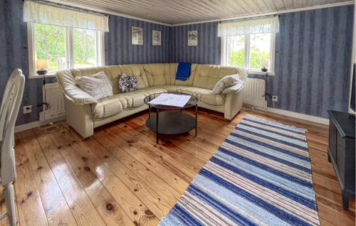 Skedshult House | 5 Bedroom Gorgeous Home In Edsbruk