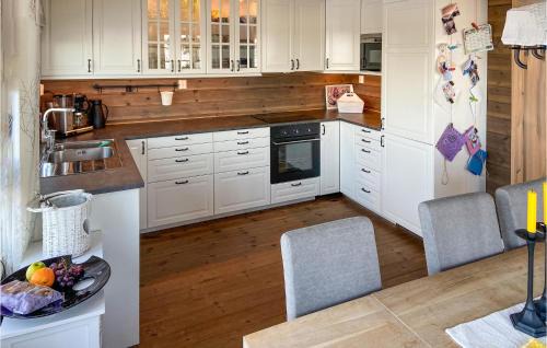 Oyer House | 5 Bedroom Gorgeous Home In Sjusjøen