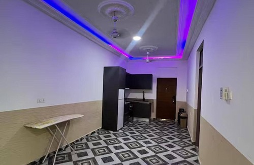 Nopendaw House | 5 Bedroom House Sleeps 12 -balcony -hired Security