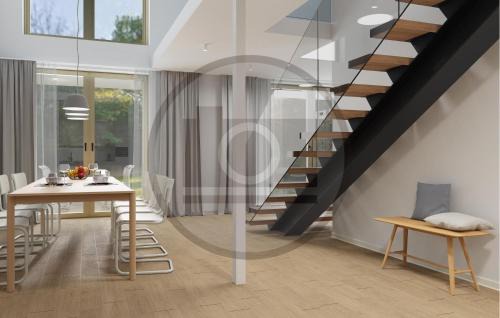 Tossens Apartment | 5 Bedroom Lovely Apartment In Tossens