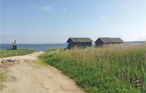 Ronbjerg House | 5 Bedroom Stunning Home In Øster Assels