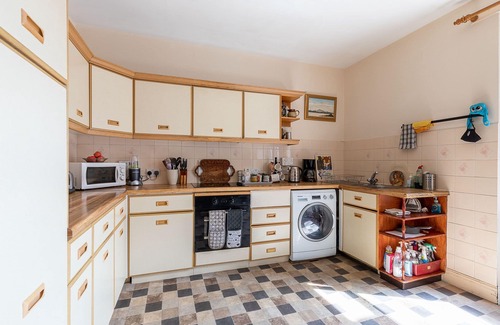 Aberfeldy House | 5 Bedroom townhouse in Aberfeldy centre.