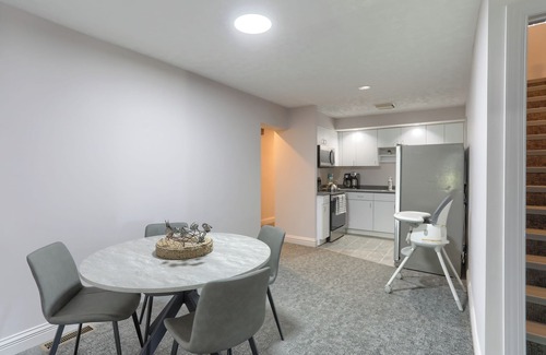 Harrisburg House | 5-bedroom vacation home 12 minutes from Hersheypark