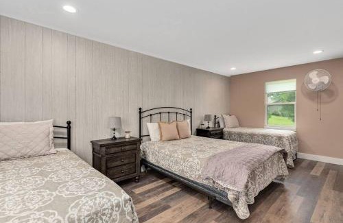 Henrico House | 5 Bedroom Waterfront Home on LKG