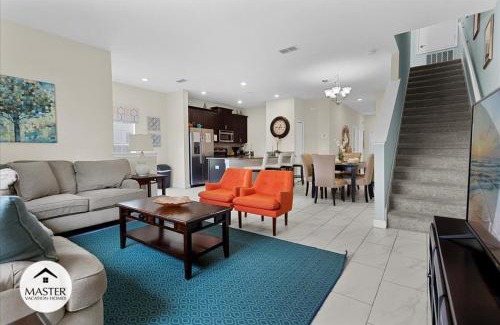 Bay Lake House | 5 Bedrooms 4 Bathrooms Storey Lake 3149 Pp