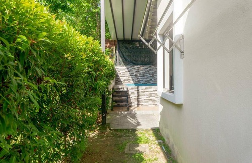 Labu House | 5 Bedrooms Homestay with Private Pool (SEROJA)