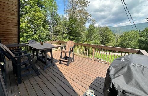 Lanesville House | 5 Bedrooms House with Hunter Mountain View and Large Hot Tub