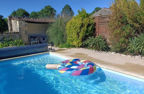Haimps House | 5 beds cottage with heatted pool in a lovely stones village