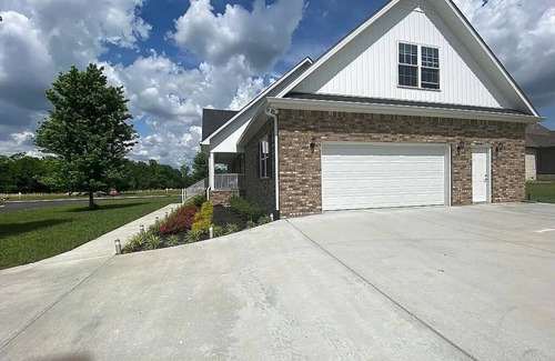 Manchester House | 5 BR, 3 BA home near I-24 in incredible neighborhood- perfect mid term rental