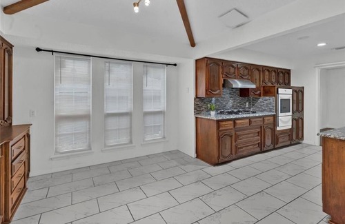 DeSoto House | 5-BR Relaxing Retreat with Pool, Hot tub, Fire Pit