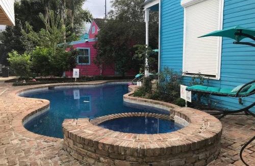Faubourg Marigny Bed & Breakfast | 5 BR - Sleeps 10! Best Location next to French Quarter!