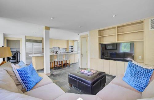 Orinda House | 5 Br Sleeps 8 Hot tub Dog Friendly Stunning Views