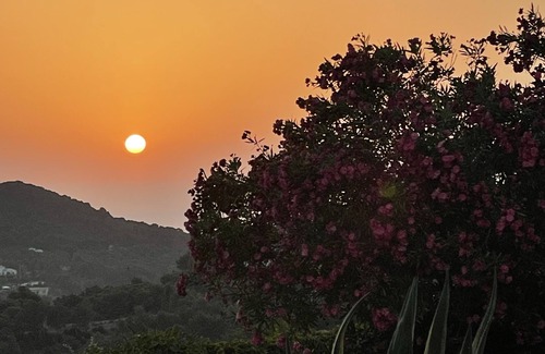 Javea Villa | 5 br villa. lg Pool Mountain top views next to national park. 10 min to beach.
