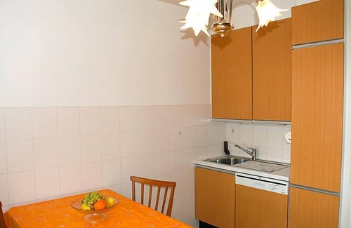Genthod House | 5, chemin de la Pralay by Interhome