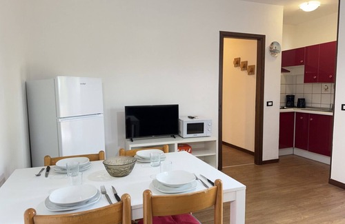 San Benedetto di Lugana House | 5' from Punta Gro Beach with Free Swimming Pool