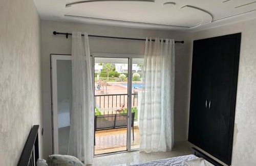 Marina Apartment | 5 Guests - 10min Beach - Free Parking - PetsOK