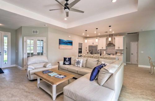 South Venice House | 5 Mi to Beach and Walk to Park Modern Venice Home